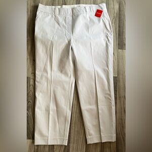 Women’s Classic White Slim Straight Pants Size 2X